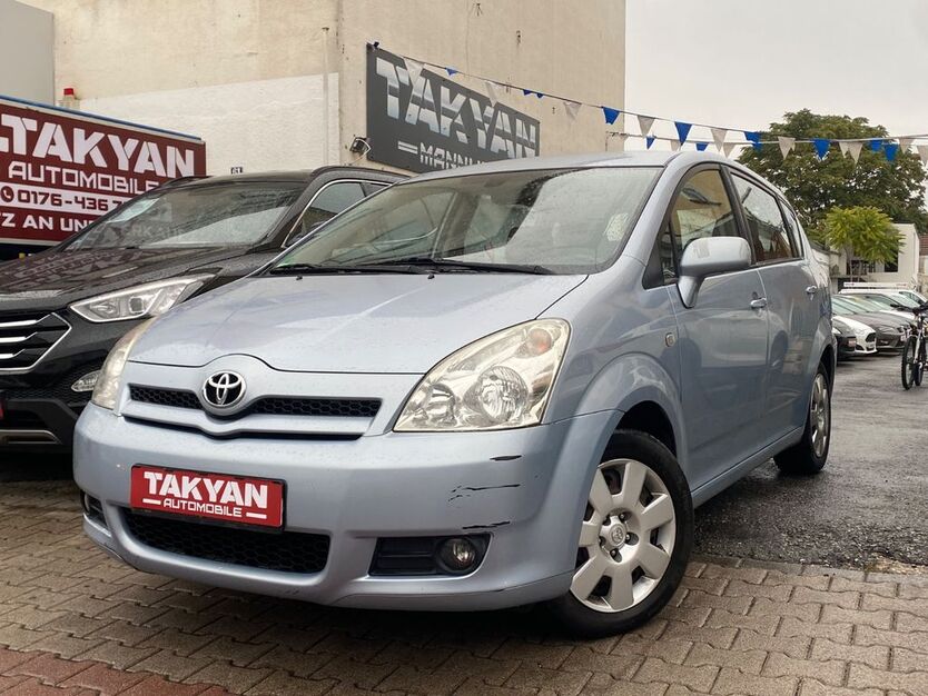 Toyota Corolla Verso 185.000 km 4.990 € Mannheim 68309