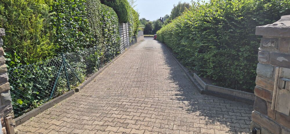 Großzügiges Einfamilienhaus mit Einliegerwohnung und traumhaftem Garten - Einfamilienhaus Leverkusen Bergisch Neukirchen | Angebot:27204833