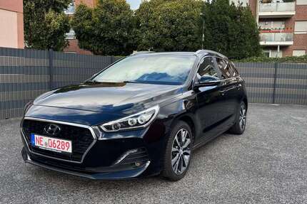 Hyundai i30 144.500 km 9.900 € Neuss 41462