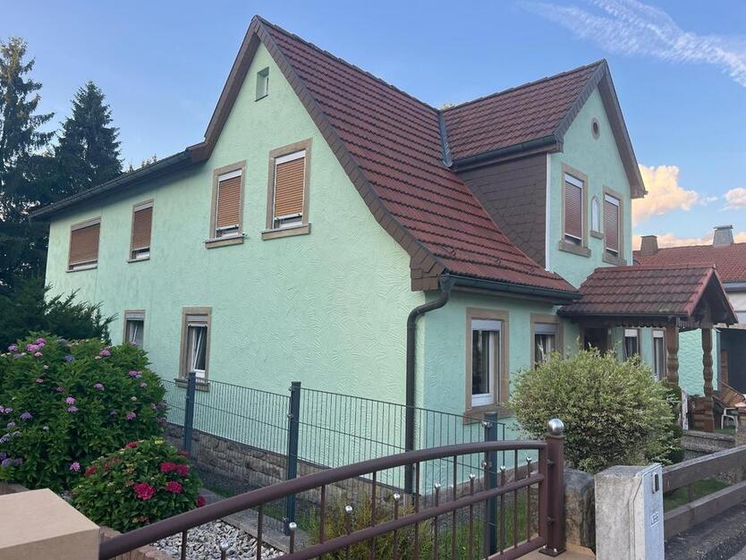 WG-geeignete Wohnung in Ziegelerden, Kronach zu vermieten