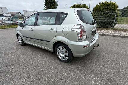 Toyota Corolla Verso 217.482 km 2.880 &euro; Rendsburg 24768