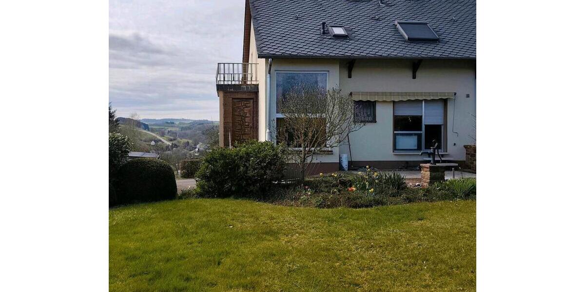 Doppelhaushälfte Pronsfeld - 6 Zimmer, 140 m&sup2;, 1.120&euro; | Angebot:26038646