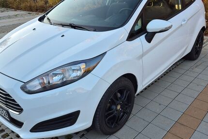 Ford Fiesta 99.000 km 4.450 € Neudrossenfeld 95512