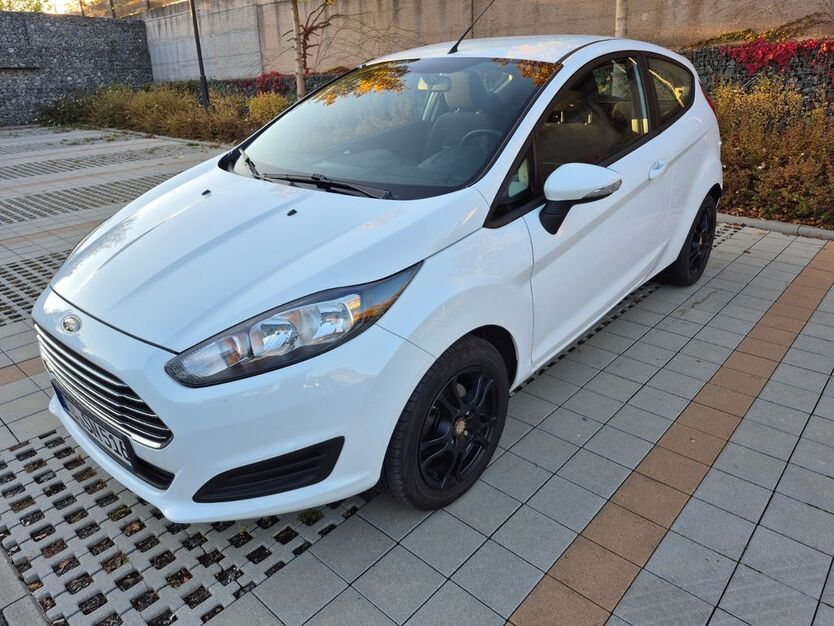 Ford Fiesta 99.000 km 4.450 € Neudrossenfeld 95512