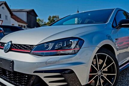 VW Golf 25.900 km 29.990 &euro; Leinau 87666