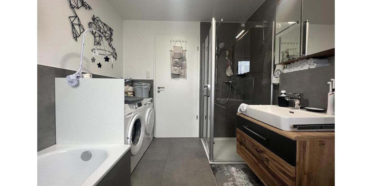 Etagenwohnung Ergolding - 3 Zimmer, 82 m&sup2;, 1.300&euro; | Angebot:25757420