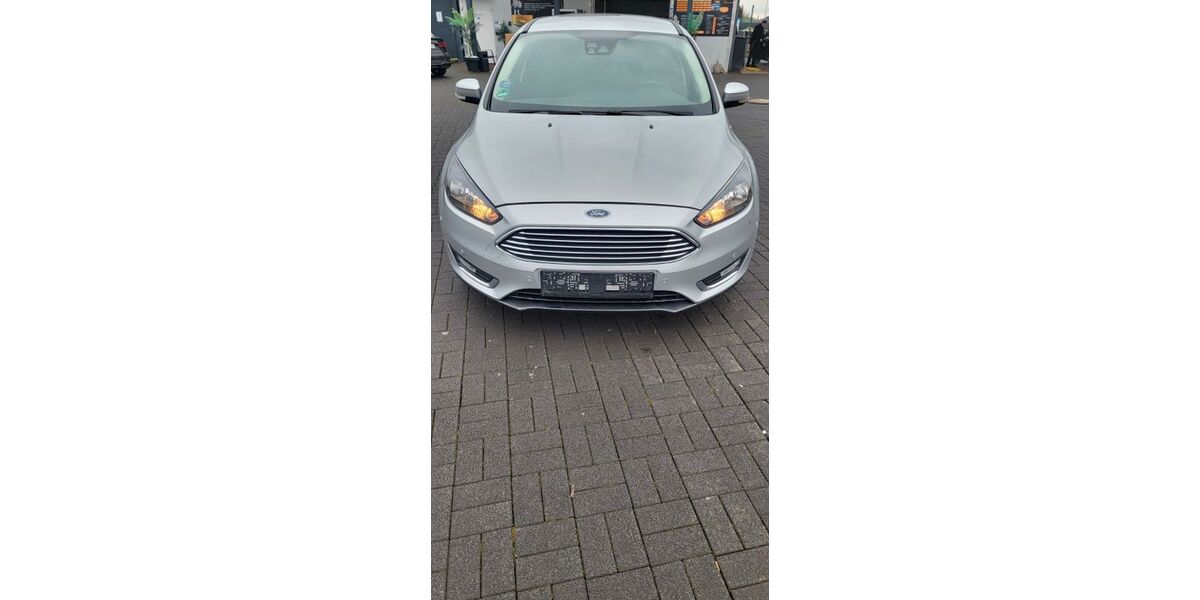 Ford Focus 71.000 km 8.000 &euro; Köln 50825
