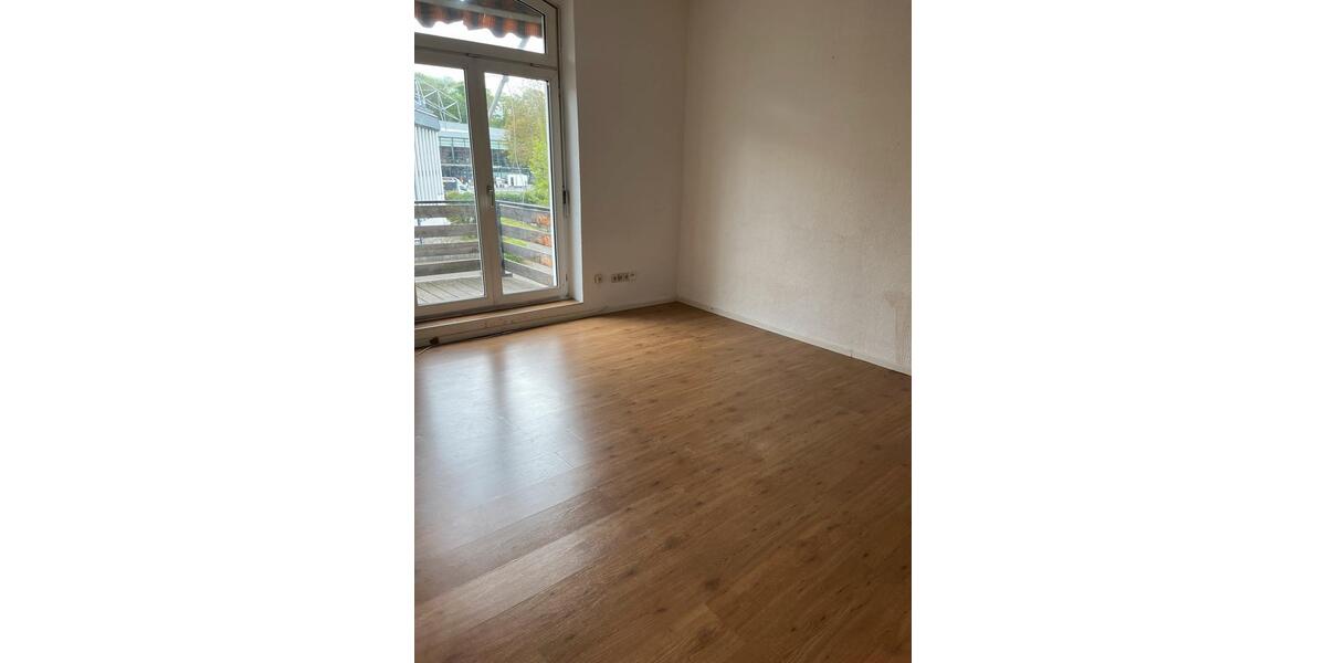 Etagenwohnung Siegen - 3 Zimmer, 8 m&sup2;, 1.000&euro; | Angebot:26414594
