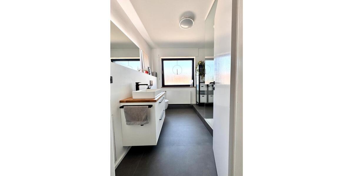 Etagenwohnung Bochum Bochum-Südwest - 2 Zimmer, 83 m&sup2;, 275.000&euro; | Angebot:26040251