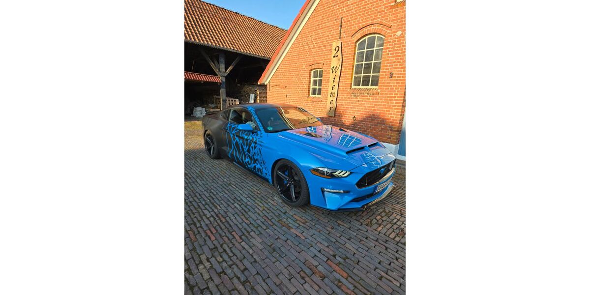 Ford Mustang 74.000 km 24.000 &euro; Stadland 26935