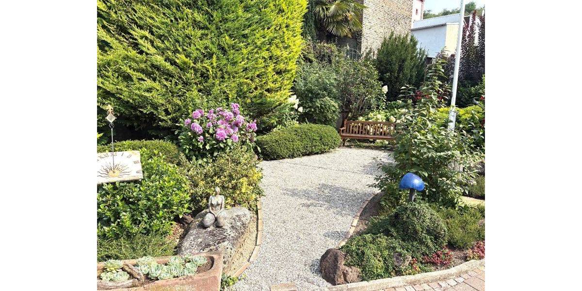 Einfamilienhaus Lahnstein Oberlahnstein - 6 Zimmer, 200 m&sup2;, 549.000&euro; | Angebot:23944584