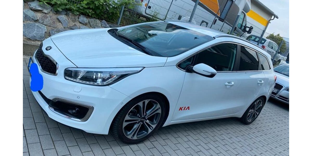 Kia ceed Sportswagon 236.000 km 7.599 &euro; Wettin-Löbejün 06193