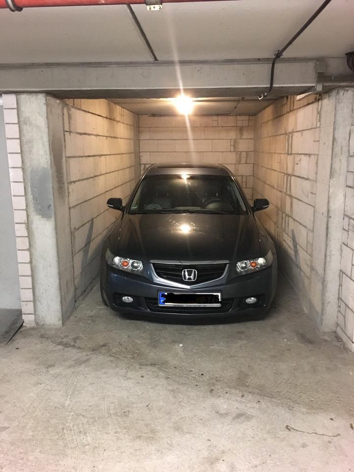 Garage, Stellplatz, Parkplatz