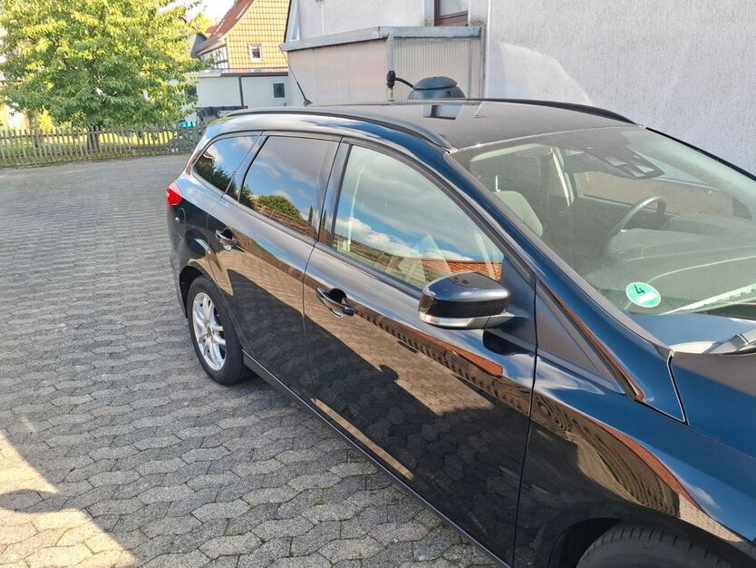 Ford Focus 133.000 km 8.990 € Rosdorf 37124
