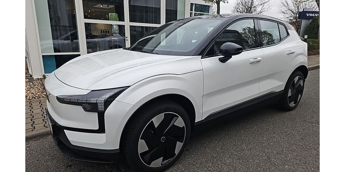 Volvo EX30 2.344 km 36.998 &euro; Chemnitz OT Röhrsdorf 09247