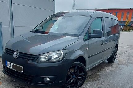 VW Caddy Maxi 259.000 km 10.900 € Aiglsbach 84089