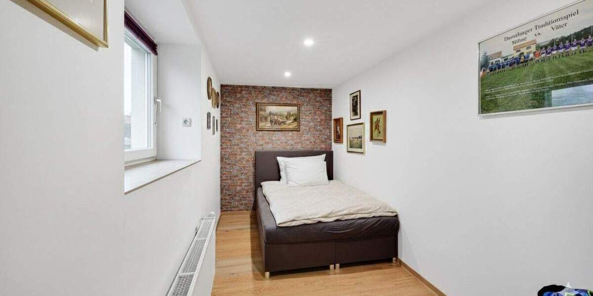 Mehrfamilienhaus, Wohnhaus Planebruch Damelang - 7 Zimmer, 213 m&sup2;, 399.000&euro; | Angebot:23396304