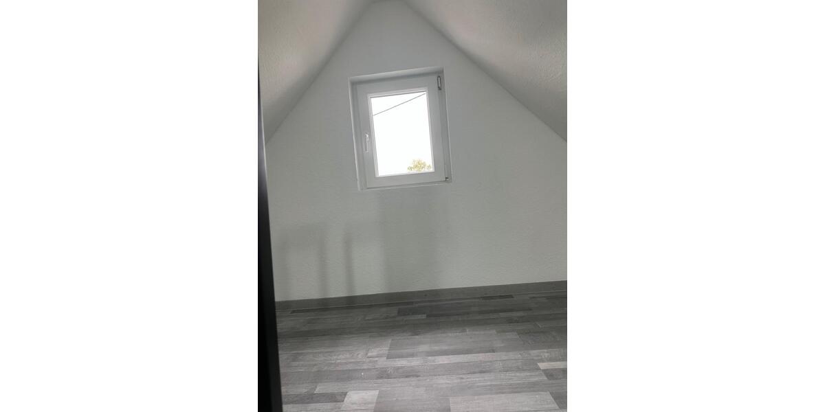 Einfamilienhaus Wiehl - 3 Zimmer, 100 m&sup2;, 1.000&euro; | Angebot:26515215