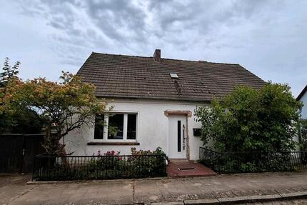 Haus Wiesenburg/Mark Mark - 5 Zimmer, 140 m&sup2;, 200.000&euro; | Angebot:27409672