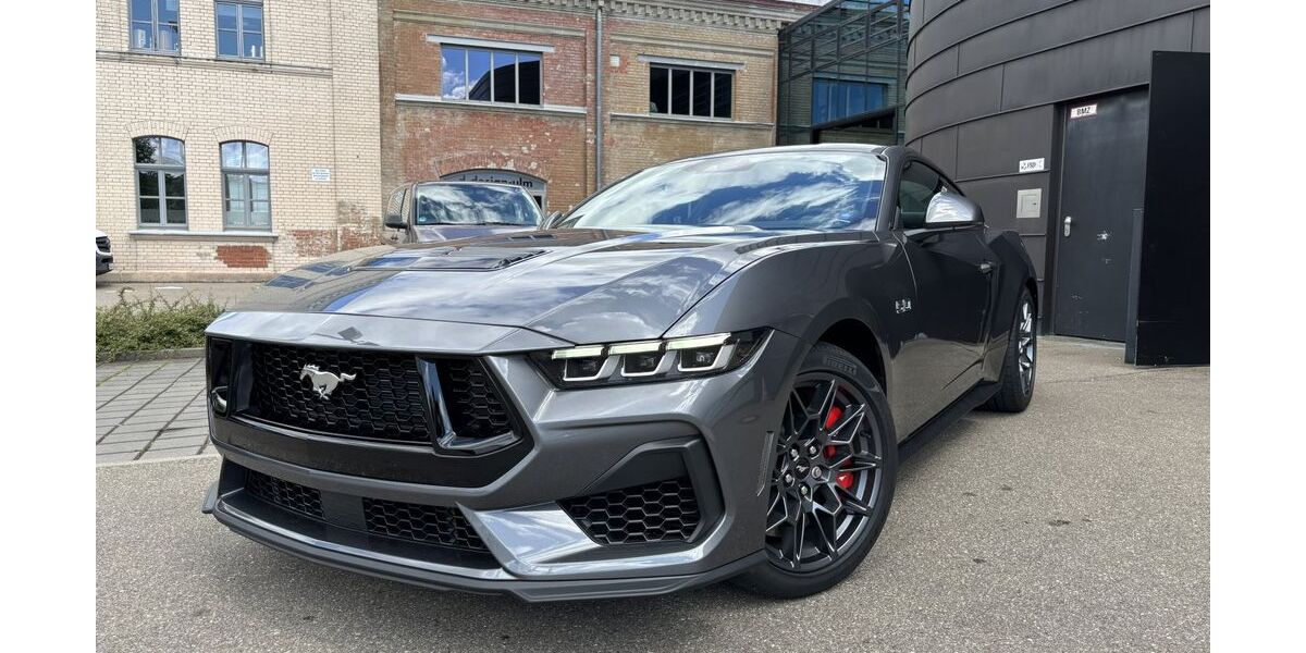 Ford Mustang 1.632 km 51.950 &euro; Nersingen 89278