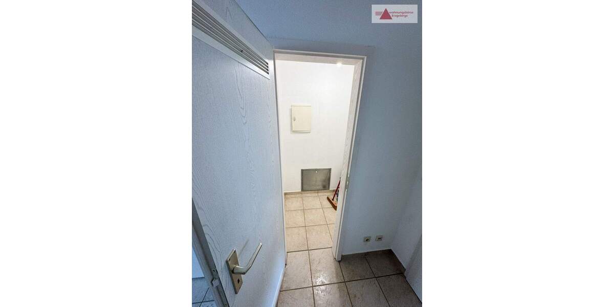 Etagenwohnung Aue - 2 Zimmer, 64 m&sup2;, 387&euro; | Angebot:25631485