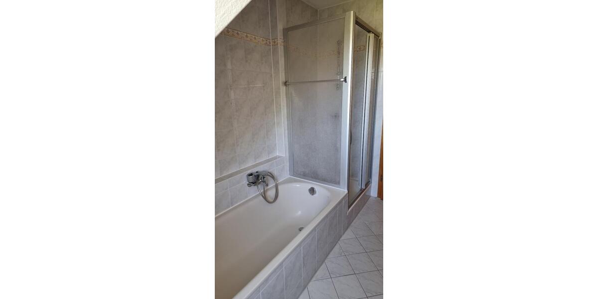 Etagenwohnung Lauingen (Donau) - 5 Zimmer, 95 m&sup2;, 264.000&euro; | Angebot:26823801
