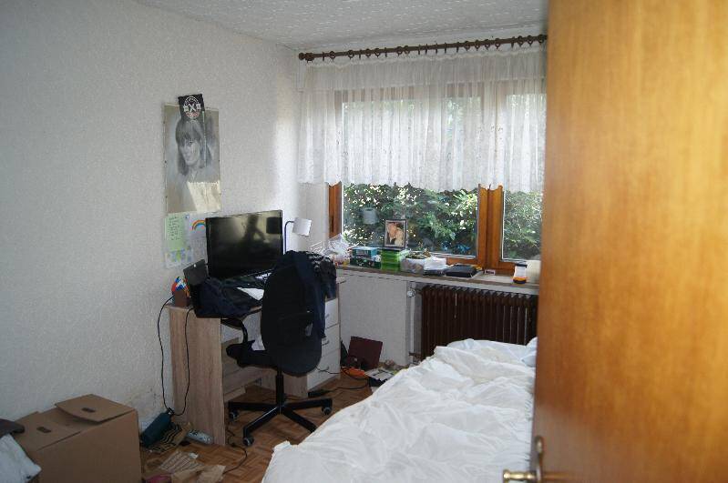 Schöner Bungalow im Dornröschenschlaf! 4 Zi, 100m² WF, GST 525m²,Garage und Keller in Niederkassel 4 zimmer