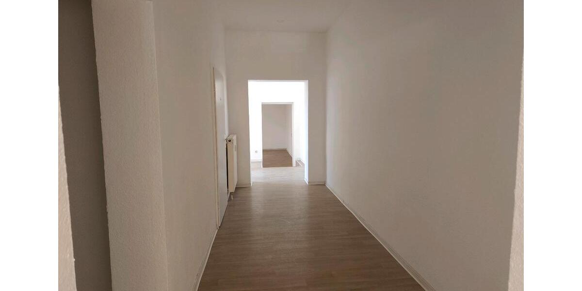 Erdgeschoßwohnung Köthen (Anhalt) - 5 Zimmer, 150 m&sup2;, 1.100&euro; | Angebot:26323290