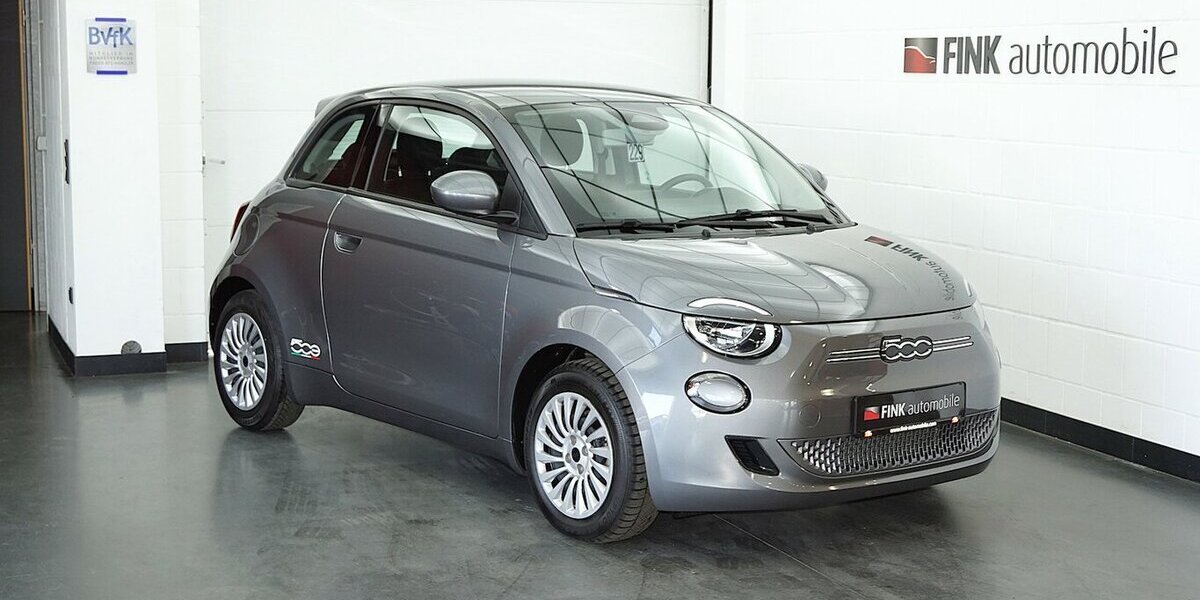 Fiat 500e Action Carplay Android Sitzheizung 38.100 km 12.580 &euro; Lich 35423