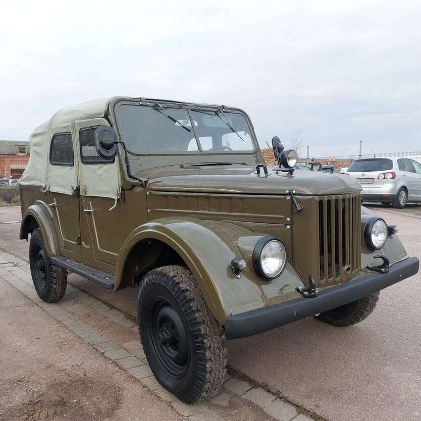 3909