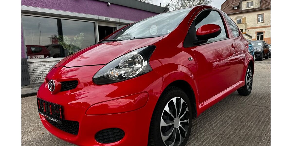 Toyota Aygo (X) 93.000 km 4.690 &euro; Kabelsketal OT Gröbers 06184