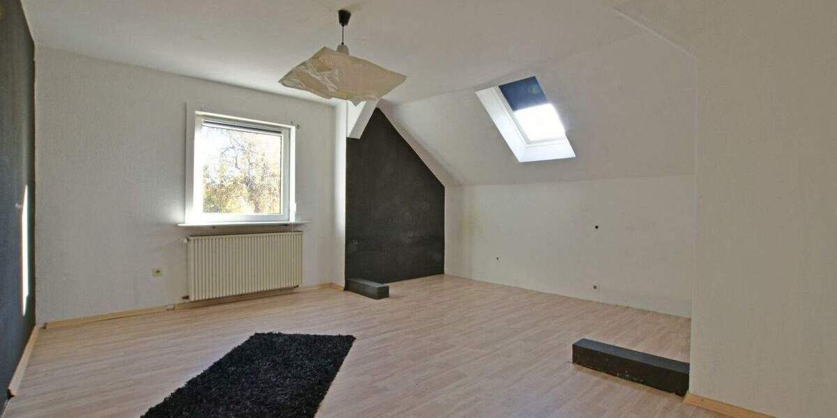 Reihenendhaus Hessisch Lichtenau - 7 Zimmer, 226 m&sup2;, 230.000&euro; | Angebot:26432911