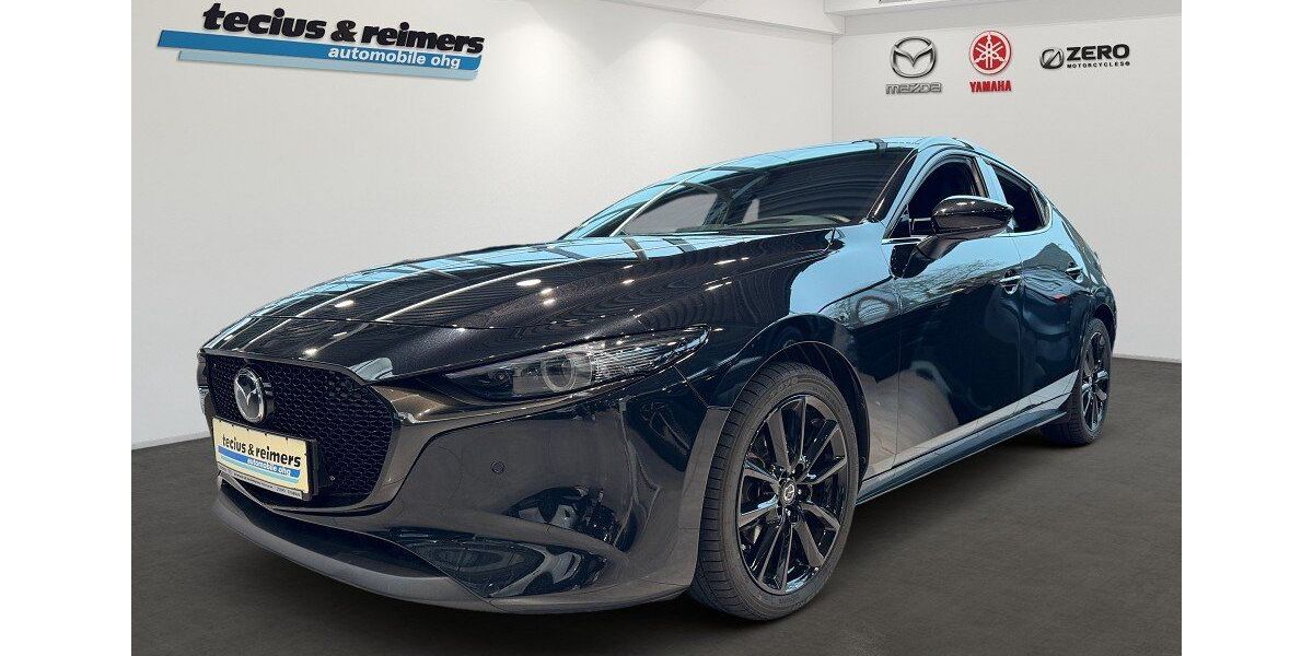 Mazda 3 8.647 km 25.985 &euro; Hamburg 22457