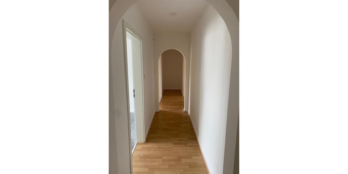 Dachgeschoßwohnung Castrop-Rauxel Becklem - 3.5 Zimmer, 80 m&sup2;, 680&euro; | Angebot:26268770