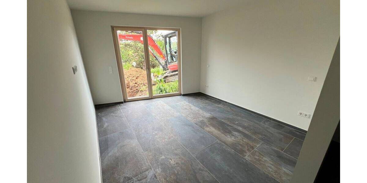 Etagenwohnung Erfurt Hochheim - 4 Zimmer, 130 m&sup2;, 2.190&euro; | Angebot:26851170