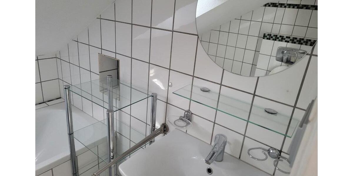 Dachgeschoßwohnung Wörth am Rhein - 2 Zimmer, 50 m&sup2;, 149.000&euro; | Angebot:26965653