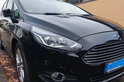 Ford S-Max 115.000 km 14.900 € Sulzbach 65843