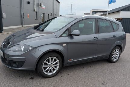Seat Altea 82.000 km 6.200 &euro; Wenzenbach 93173