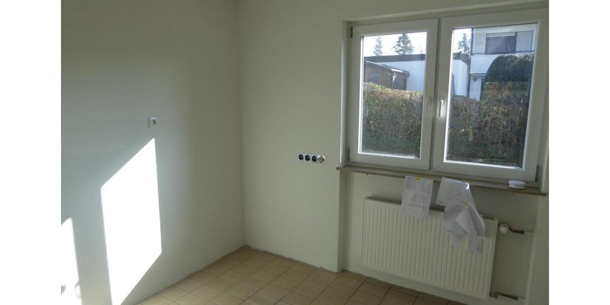 Reihenhaus Neckartenzlingen - 4 Zimmer, 102 m&sup2;, 1.200&euro; | Angebot:24854272