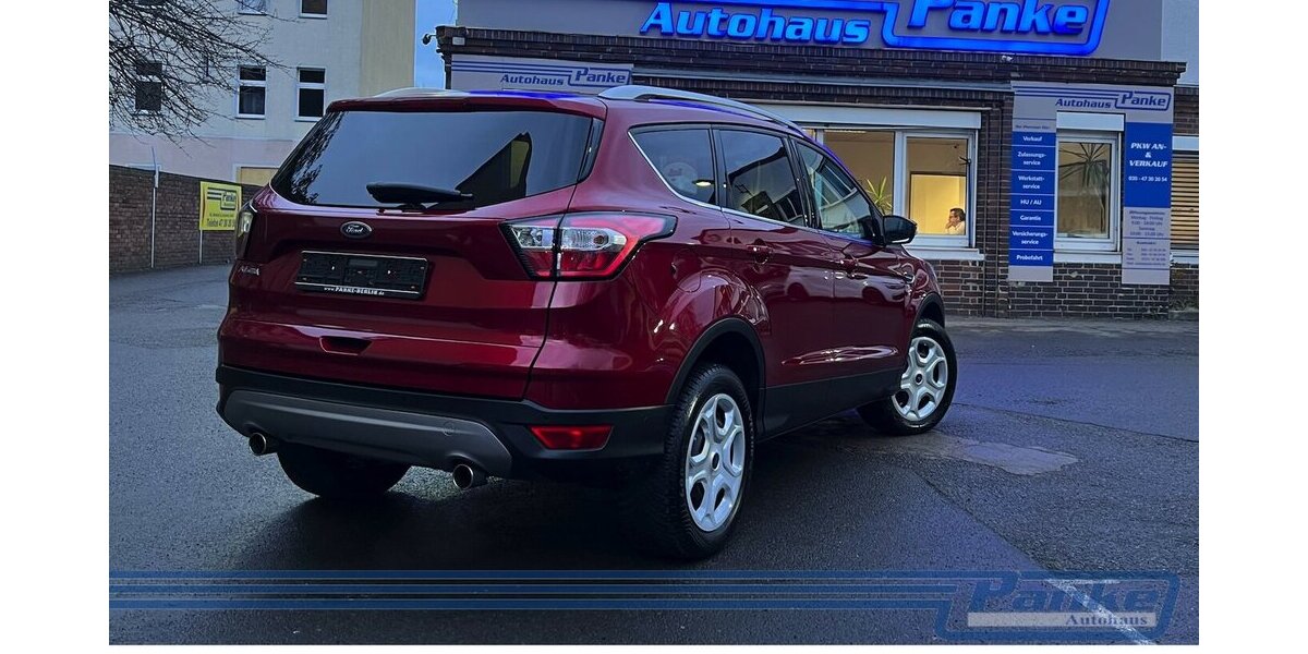 Ford Kuga Automatik*Navi*Carplay*SHZ*Tempo* 63.647 km 14.990 &euro; Berlin 13187