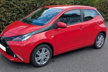 Toyota Aygo (X) 85.000 km 7.100 € Windeck, Sieg 51570