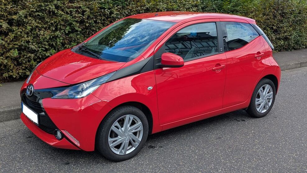 Toyota Aygo (X) 85.000 km 7.100 € Windeck, Sieg 51570