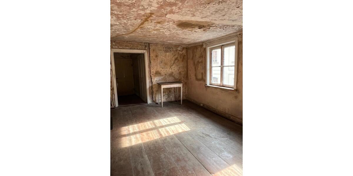 Mehrfamilienhaus, Wohnhaus Seehausen (Altmark) - 10 Zimmer, 120 m&sup2;, 29.800&euro; | Angebot:26777434