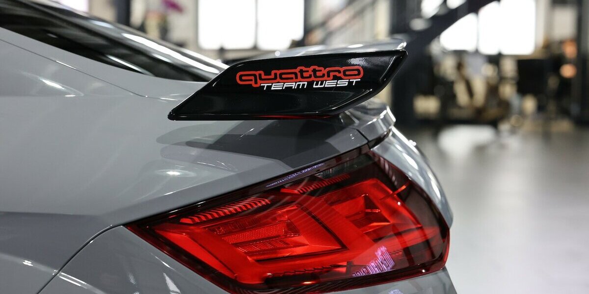 Audi TT RS COUPE 2.5 TFSI QUATTRO NARDO+BLACK+GOLD 40.000 km 55.555 &euro; Hamm 59077