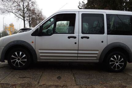Ford Tourneo Connect 139.000 km 3.000 &euro; Dessau 06846