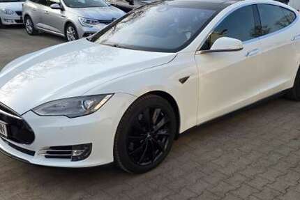 Tesla Model S 206.000 km 15.980 &euro; Berlin - Steglitz 12247