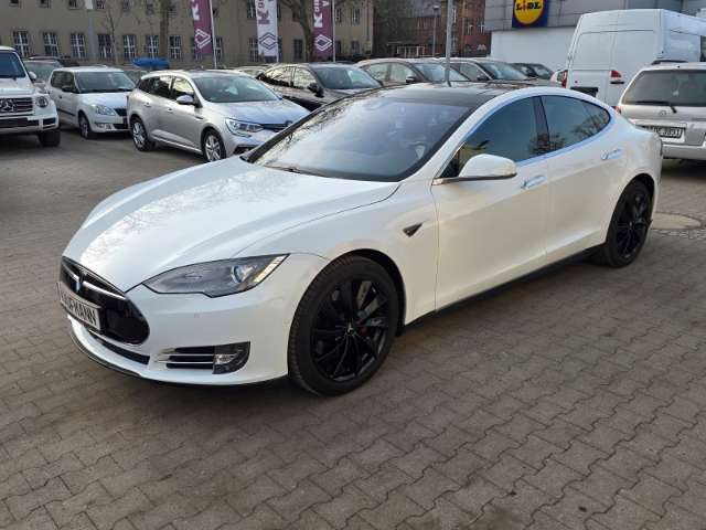 Tesla Model S 206.000 km 15.980 &euro; Berlin - Steglitz 12247
