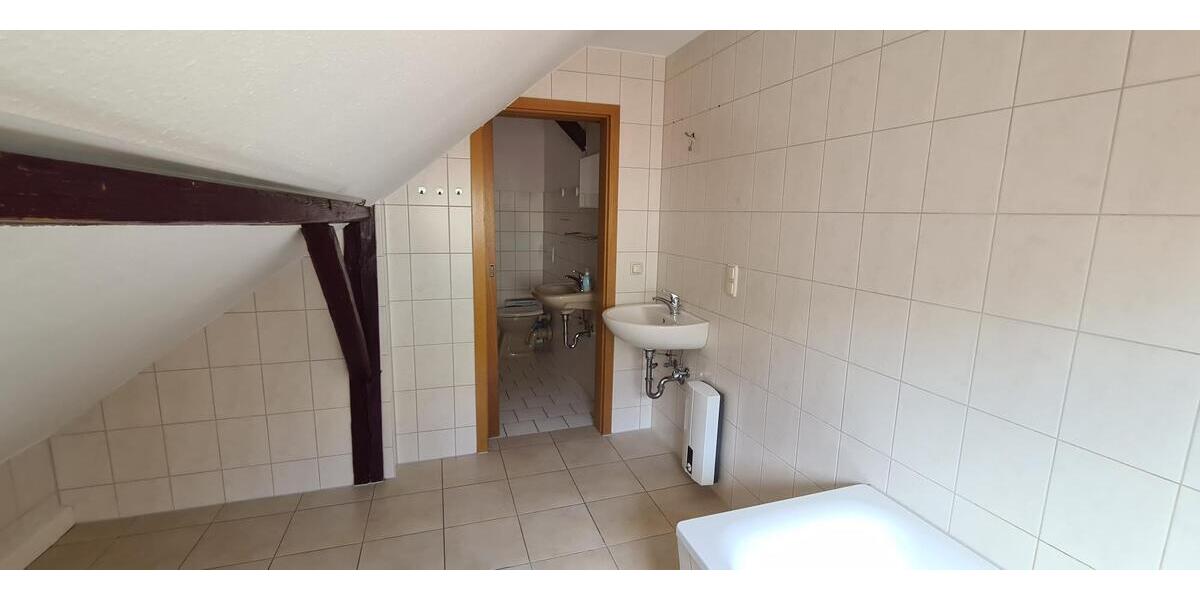 schöne gemütliche 2-Zimmer-Wohnung in Stadtmitte Stadtroda´s - Etagenwohnung Stadtroda | Angebot:27156294