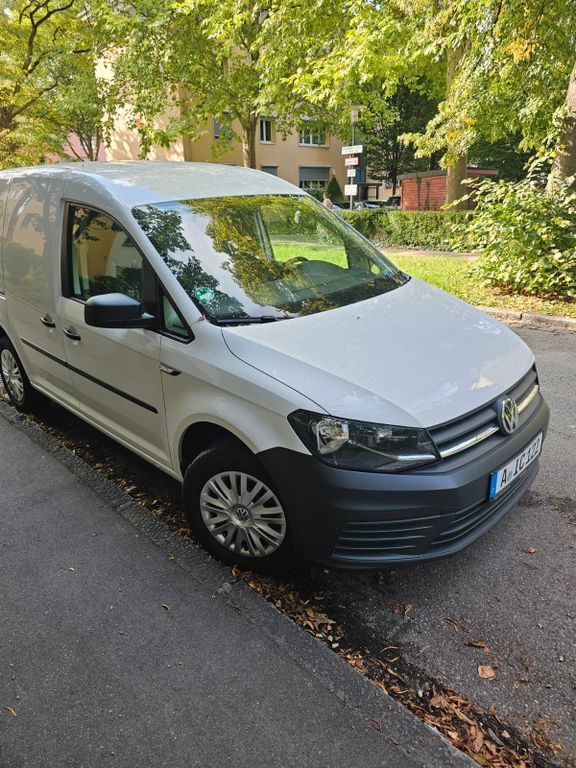 VW Caddy 135.000 km 14.199 € Augsburg 86157