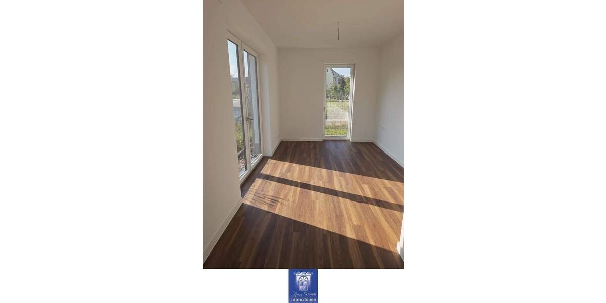 Ihr neuer Wohntraum im attraktiven Neubau, große Terrasse, ruhige Lage mit viel Grün! 4 zimmer